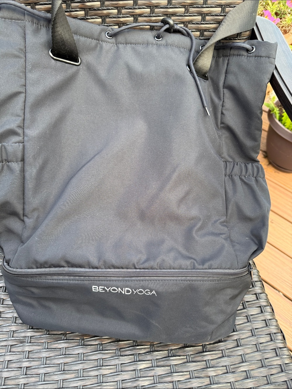 Beyond Yoga Brand Black Yoga Bag with Bottom Zip Compartment